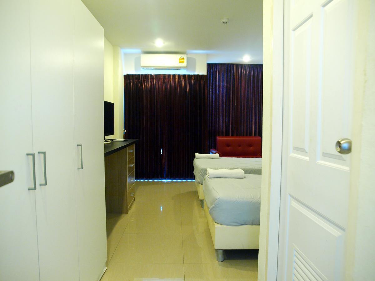 Bb Grand Residence Pattaya Bagian luar foto