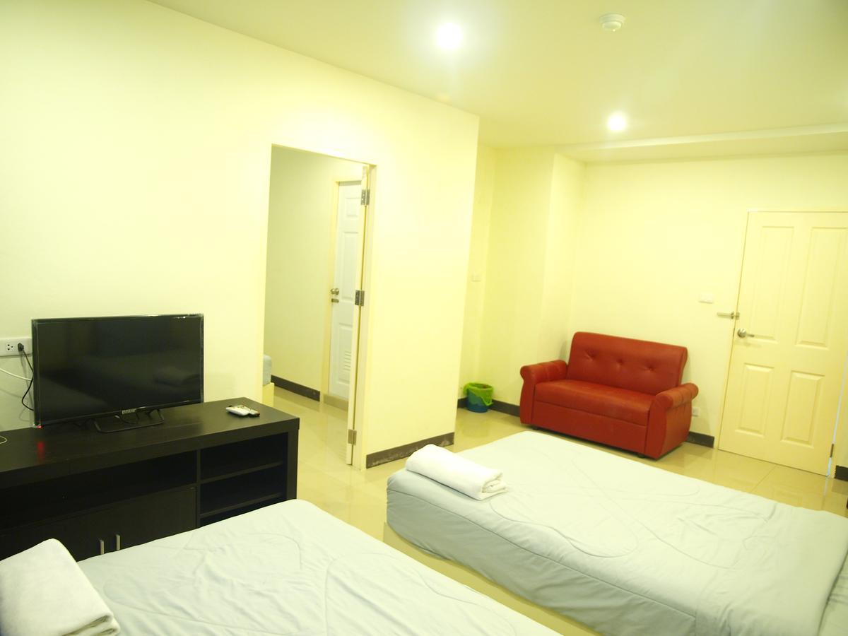 Bb Grand Residence Pattaya Bagian luar foto